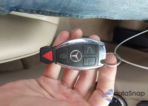 2013 Mercedes-Benz C 300 Luxury 4Matic from USA, damaged, VIN WDDGF8AB7DG131716